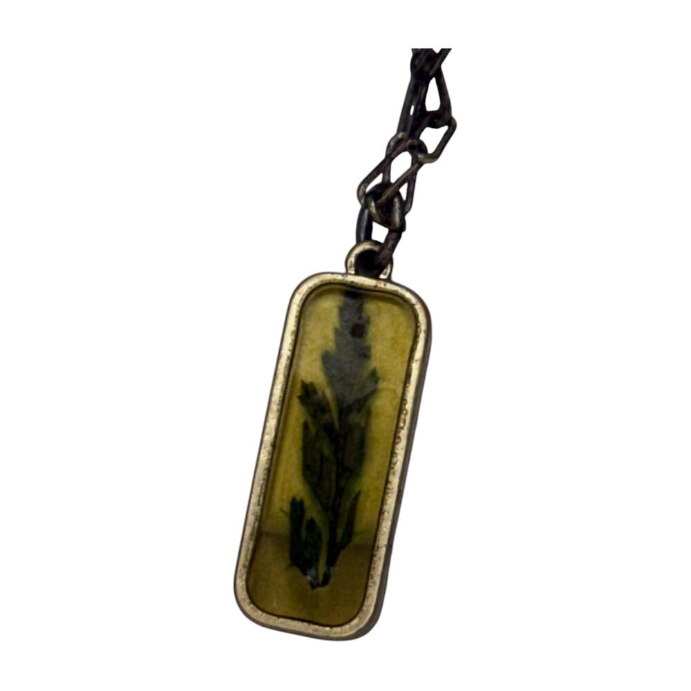 Oxidized Silver Tone Botanical Resin Pendant Paperclip Chain Necklace - Picture 5 of 6